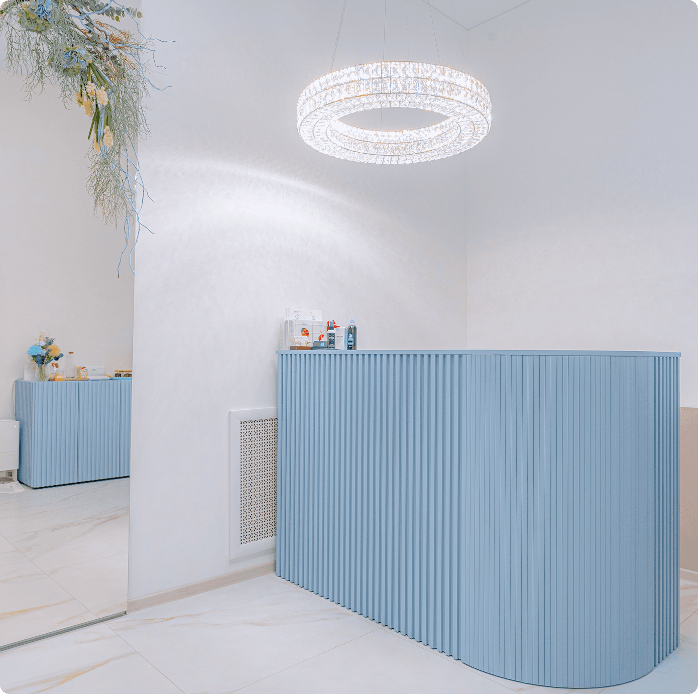 Интерьер студии пирсинга BLAKIT